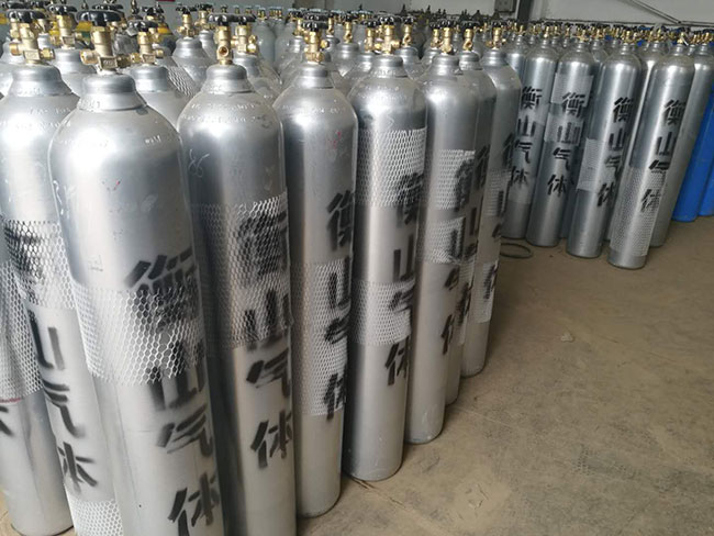 二氧化碳干冰在食品行業(yè)的應(yīng)用介紹